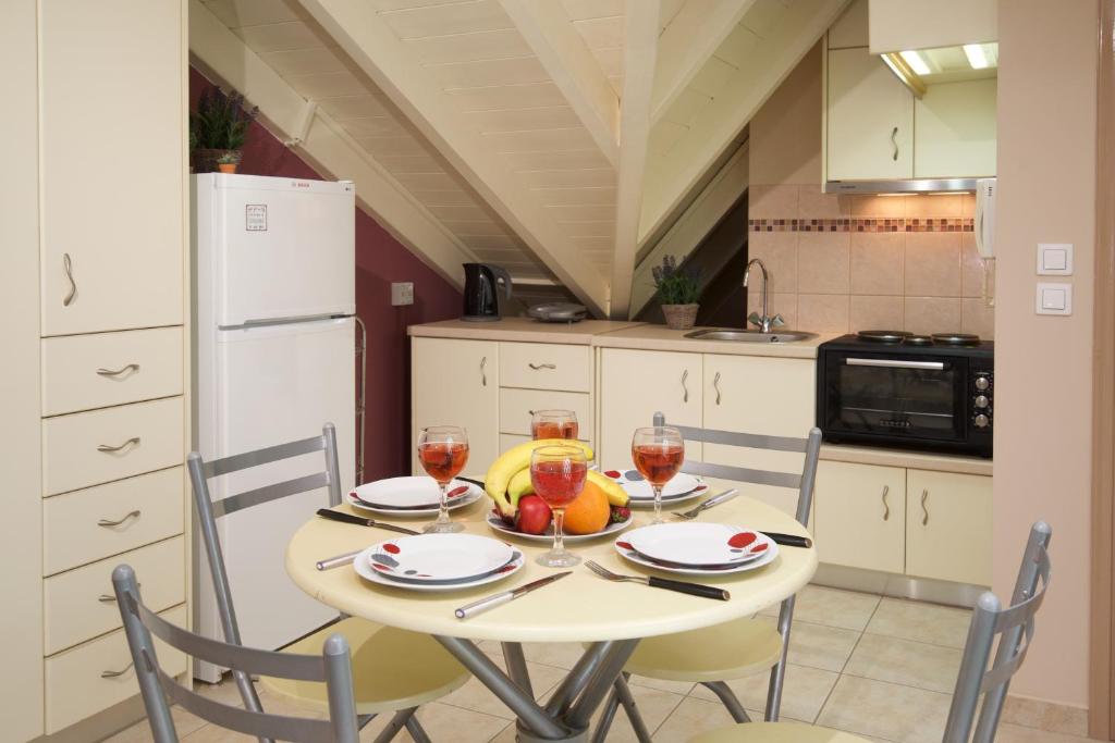 Kuchyňa alebo kuchynka v ubytovaní City Suite in Kefalonia