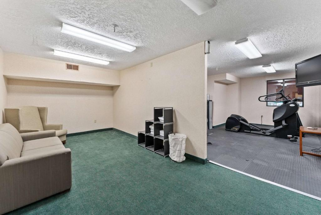 Fitness centrum a/nebo fitness zařízení v ubytování Ramada by Wyndham Cedar City