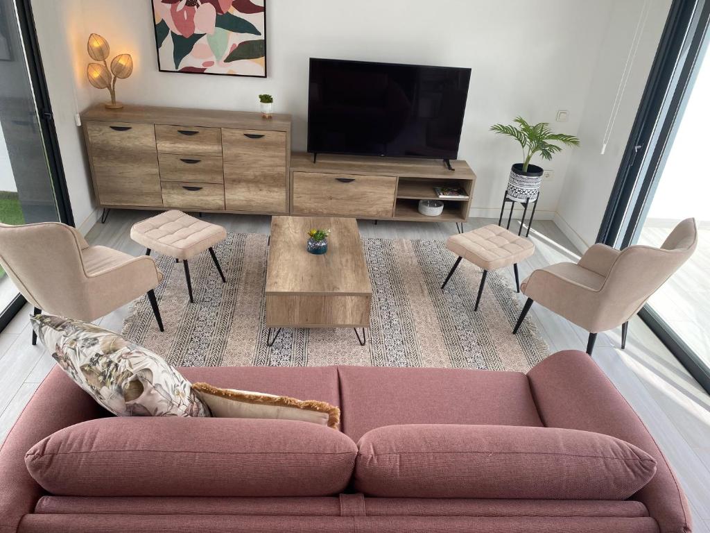 Villa Calma/Luxury/Design/Private Garden/Jacuzzi, Villaverde (updated