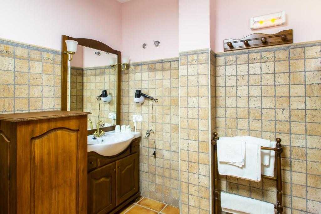 Hostal Rural Turre - Triple Room