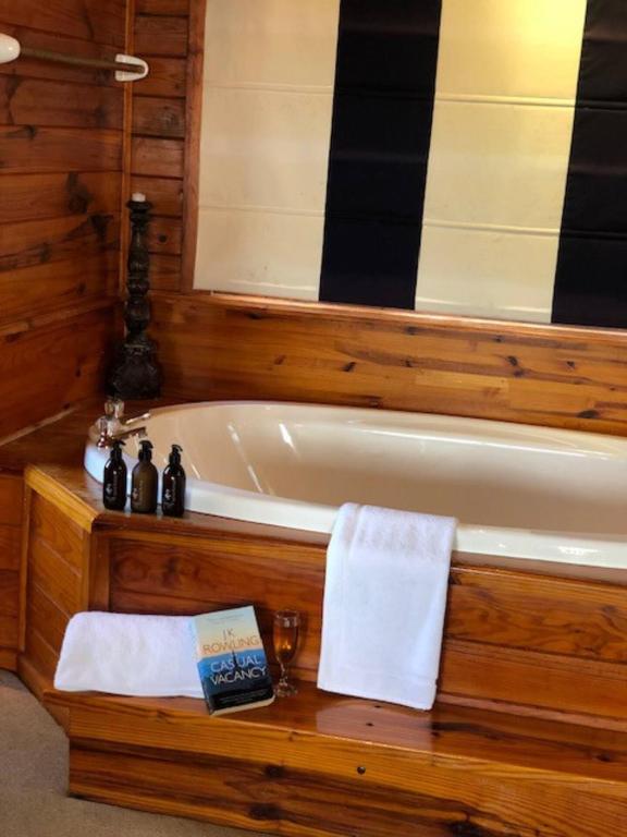 Oyster Creek Lodge - Double Room With Park View