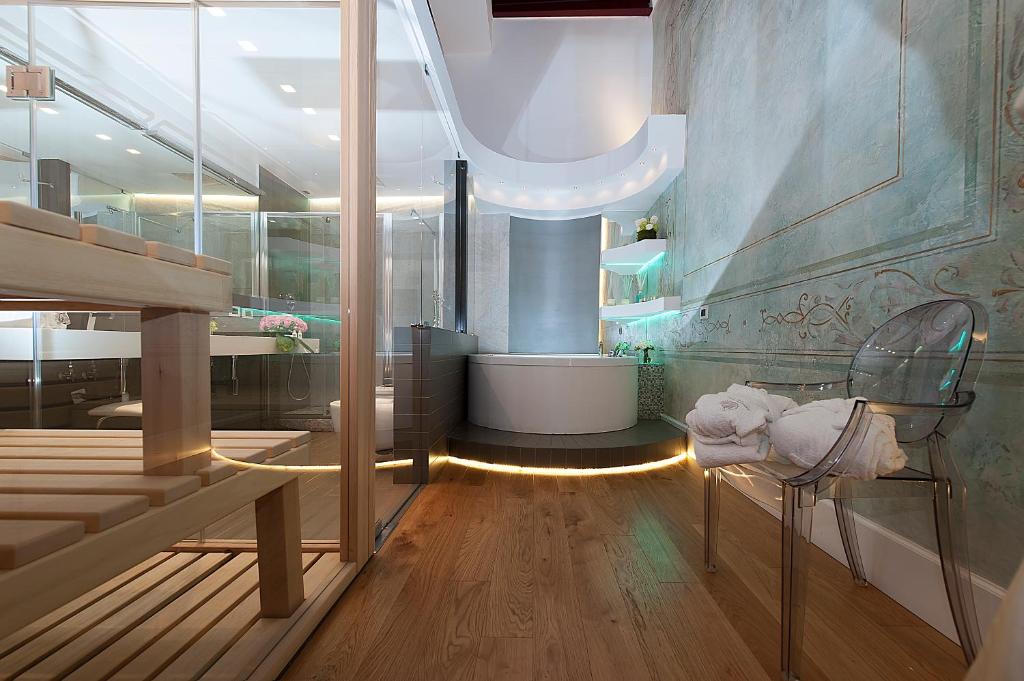 A bathroom at Argentina Residenza Style Hotel