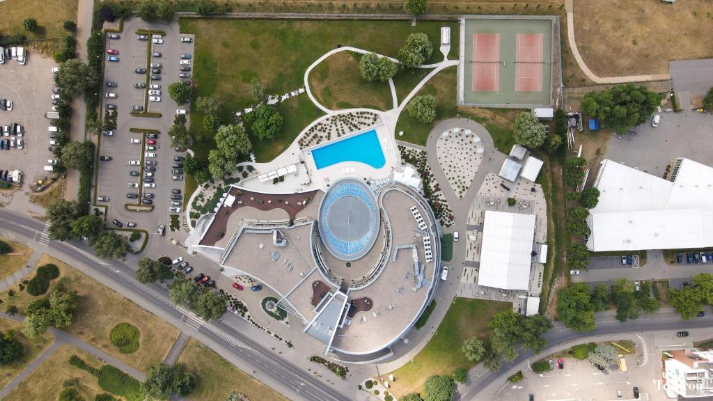 Bazén v ubytování Copernicus Toruń Hotel nebo v jeho okolí