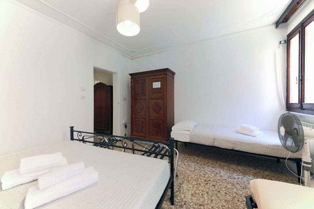 San Stae Apartment WIFI AC - One-Bedroom Apartment