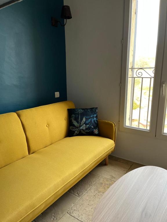 Posezení v ubytování Maison d'hôtes Bastide St Victor à 2,5 kilomètres de Lourmarin