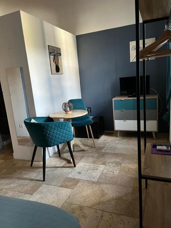 Posezení v ubytování Maison d'hôtes Bastide St Victor à 2,5 kilomètres de Lourmarin