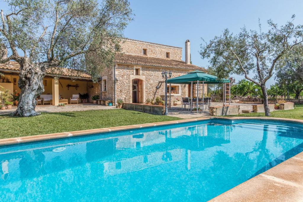 Bazén v ubytování Sa Pobla - 35118 Mallorca nebo v jeho okolí