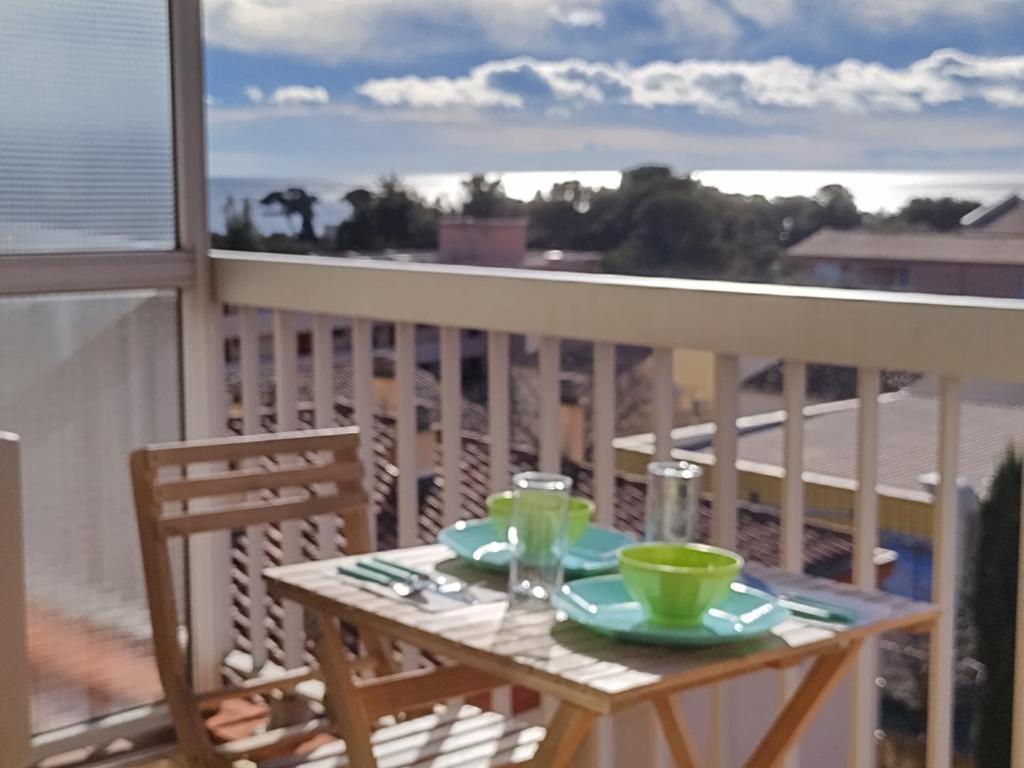 Rõdu või terrass majutusasutuses Studio Tout à Pied - Vue Sur Mer