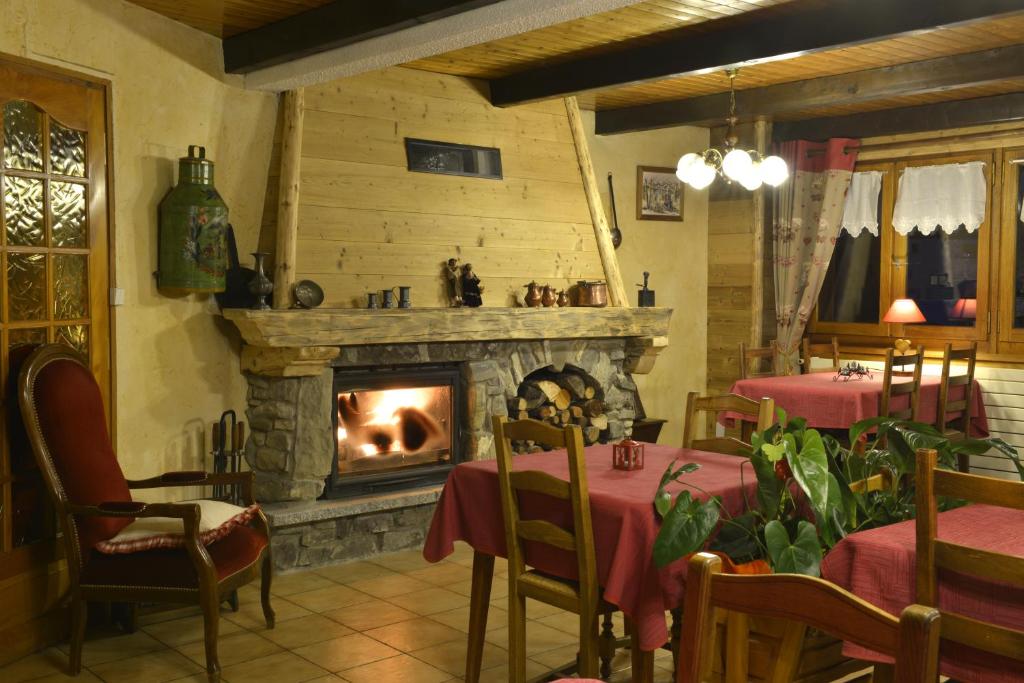 Posezení v ubytování Hotel Le Ferraillon