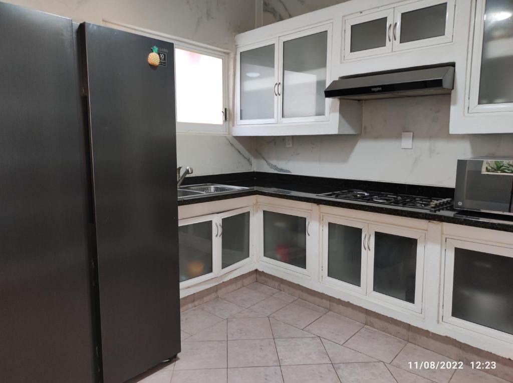 Kuchyň nebo kuchyňský kout v ubytování Casa Horizonte Azul Acapulco
