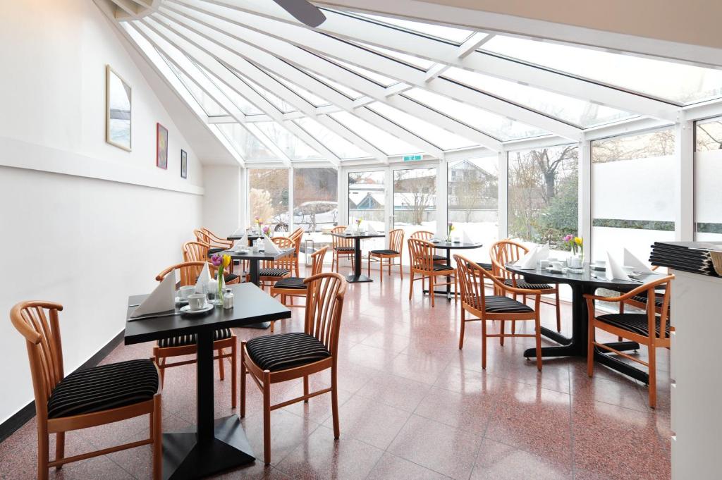 Ambassador Parkhotel - Resim 10