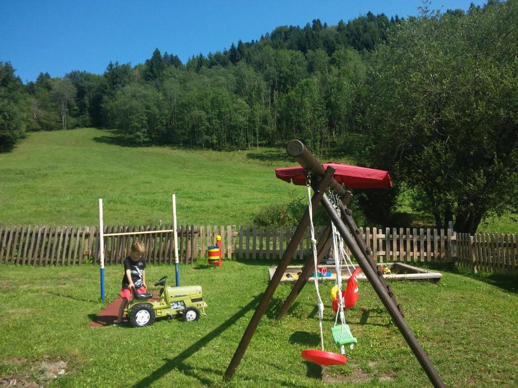 Herní místnost nebo prostor pro děti v ubytování Leihwohnwagen Camping-Aach