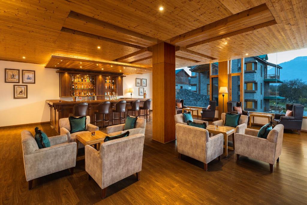 Posezení v ubytování Baragarh Resort & Spa, Manali- IHCL SeleQtions