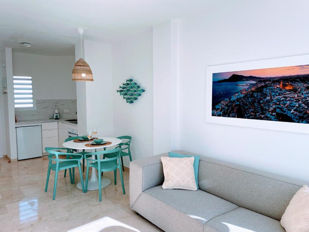 A seating area at Santa Barbara Playa Albir