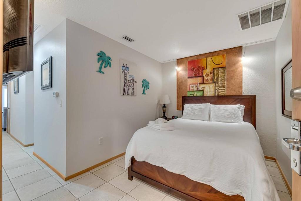 Voodi või voodid majutusasutuse 402B Cabana Condo | European Village toas