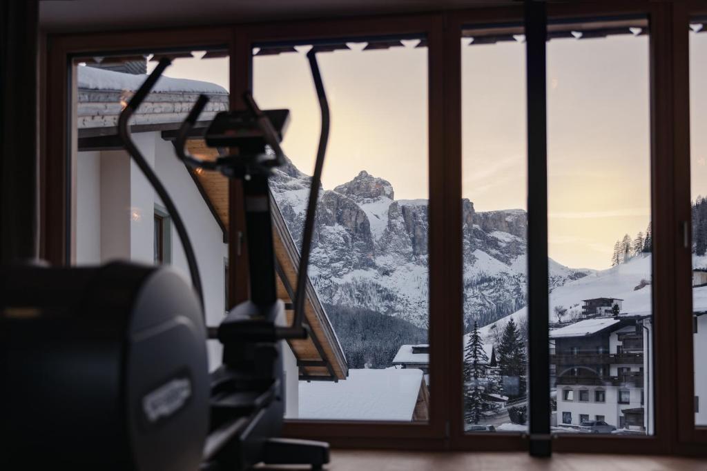 Nespecifikovaný výhled na hory nebo výhled na hory při pohledu z hotelu