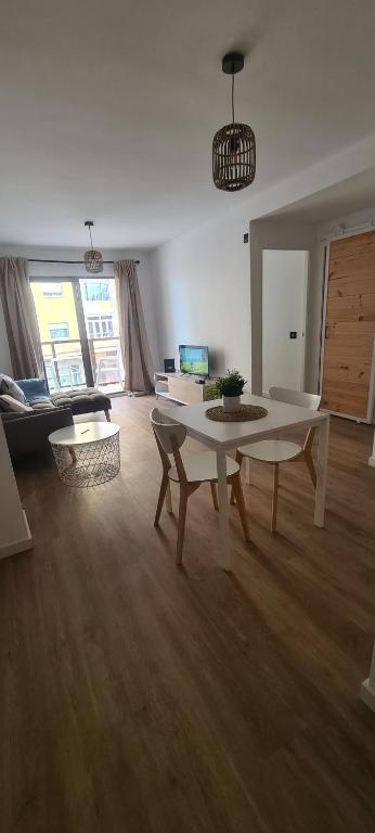 Lovely apparment in fornt of the port of Gandia - Apartamento De Dos Dormitorios