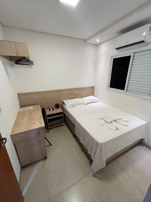 DELUZ HOTEL - デラックスルーム