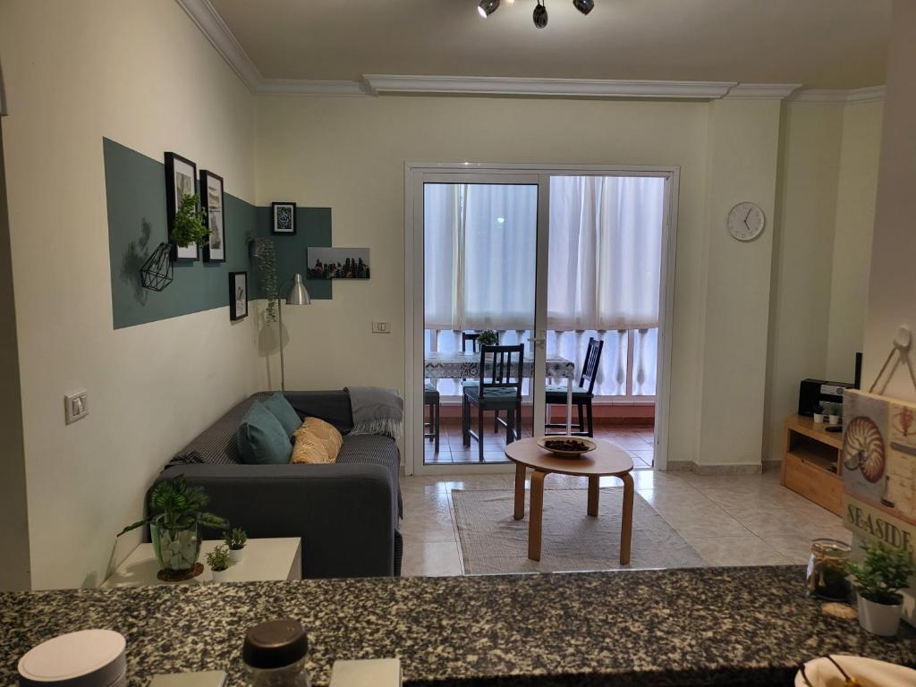 Posezení v ubytování Sea Front Costa Sol by HelloApartments