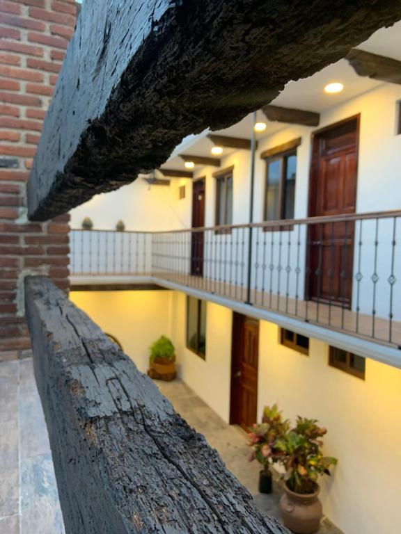 Hotel La Cofradía - Housity
