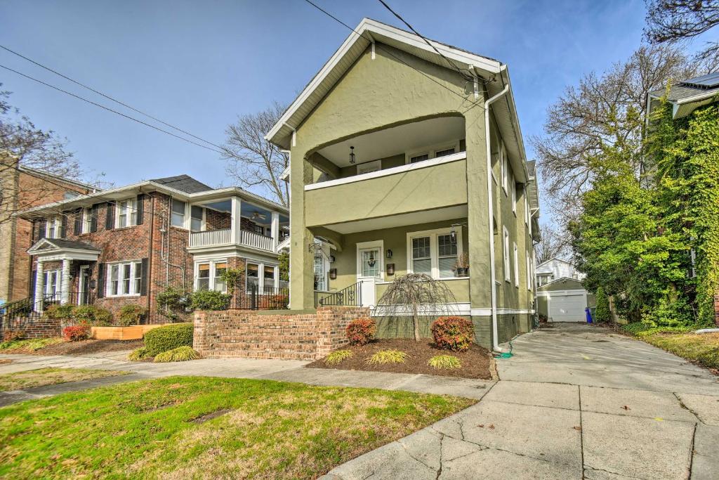 Centrally Located Duplex with Patio in Ghent!, Norfolk (updated prices