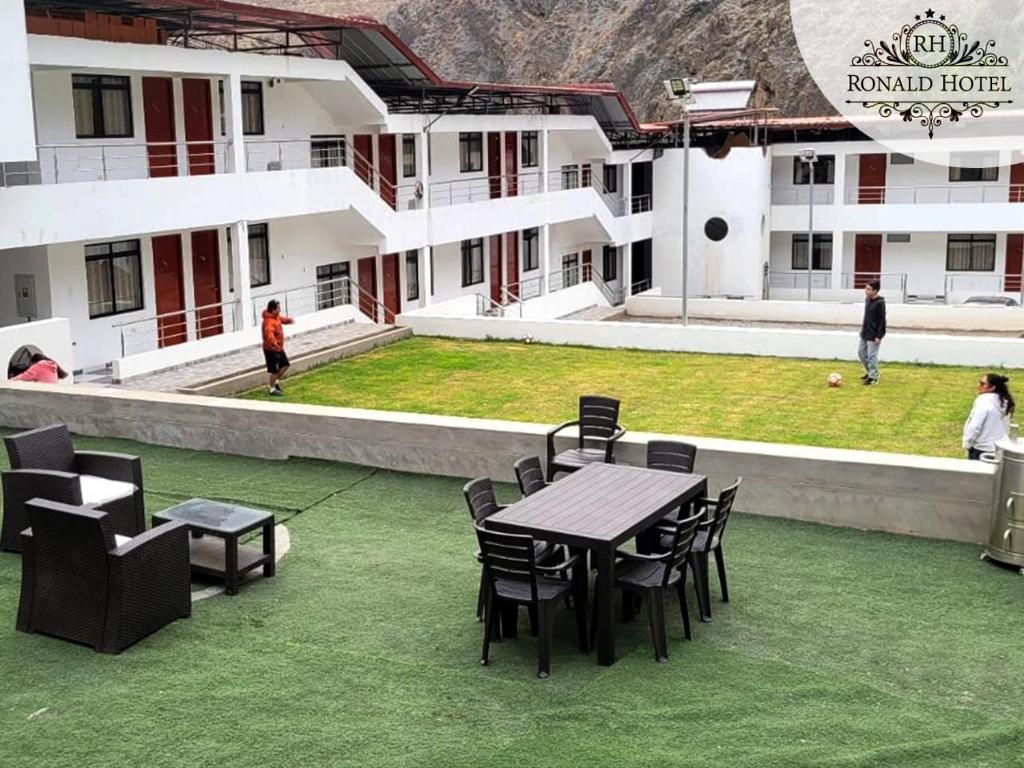 Budova, kde se hotel nachází