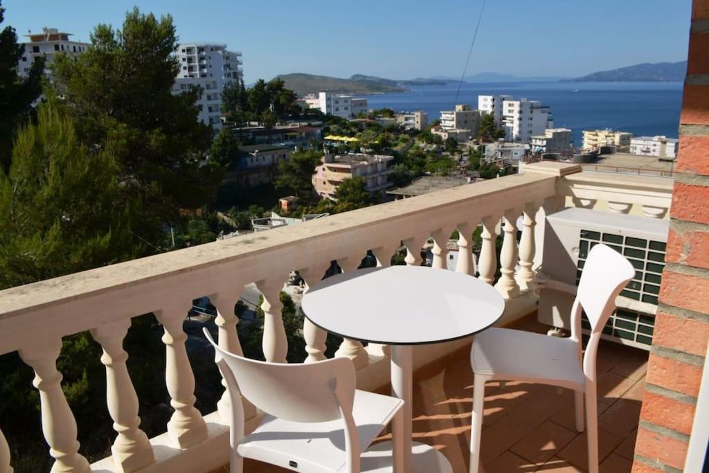 Saranda apartment with sea view - Image 9