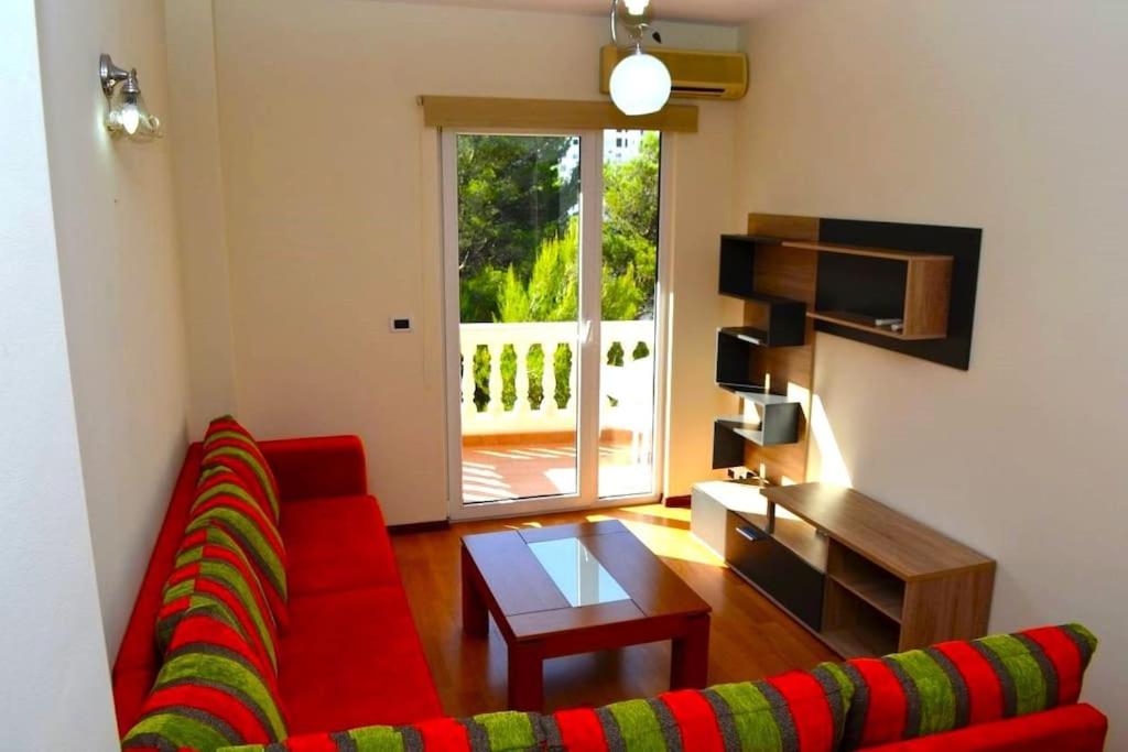 Saranda apartment with sea view - Image 4