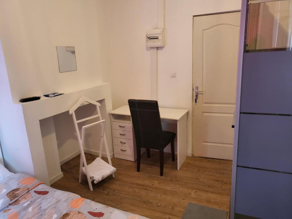 Postel nebo postele na pokoji v ubytování Calme studio