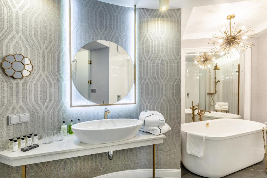 Hotel Traugutta3 - 5