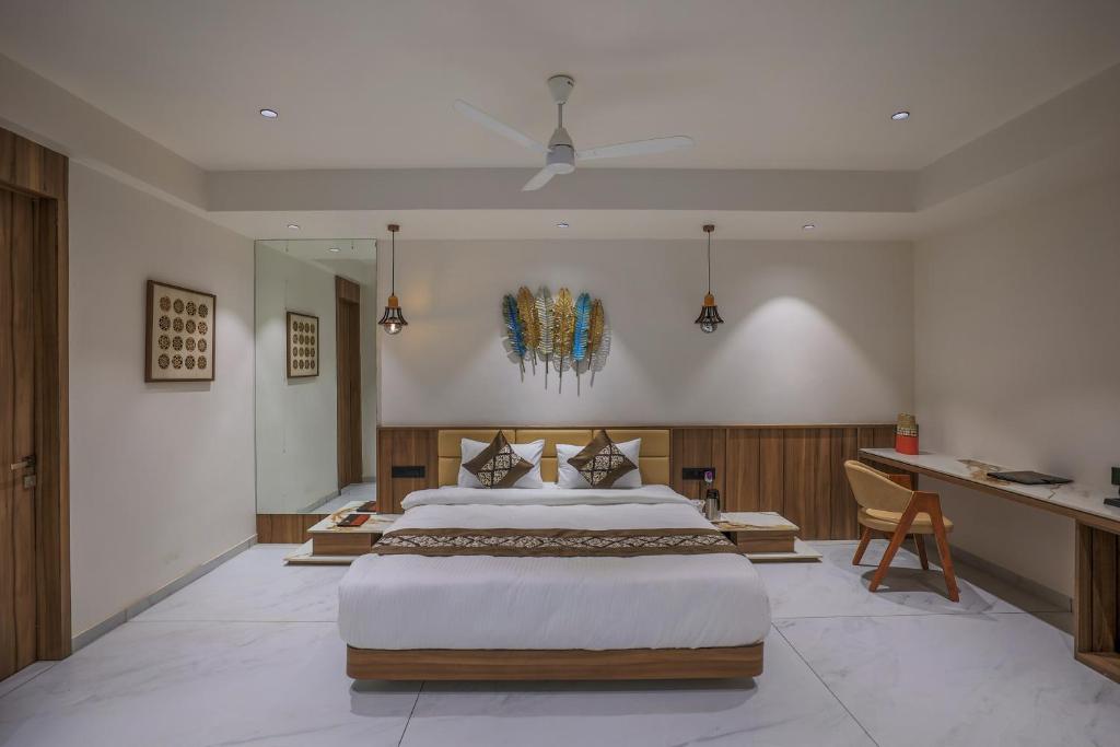 Hotel Aditya Mansingh Inn - جناحة مصغرة مع مع Balcony