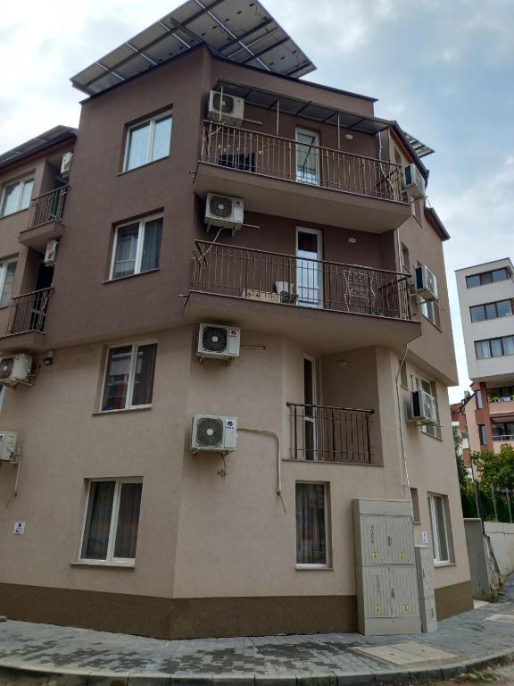Budova, kde se hostel nachází