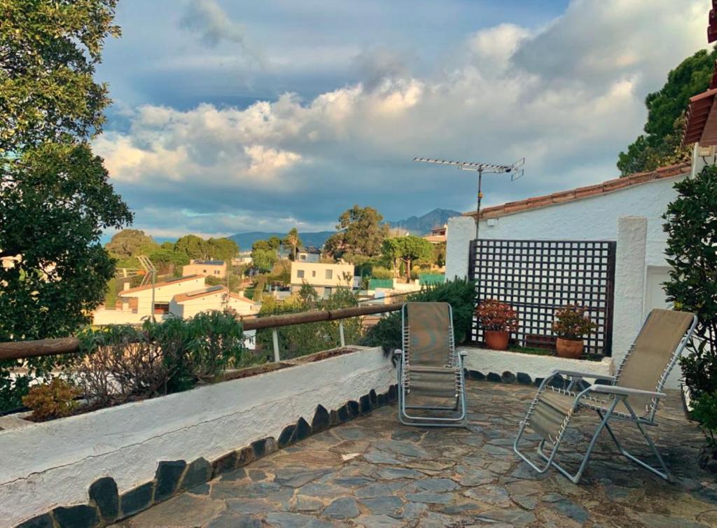 Balkón alebo terasa v ubytovaní Villa Parmenides Roses - Immo Barneda