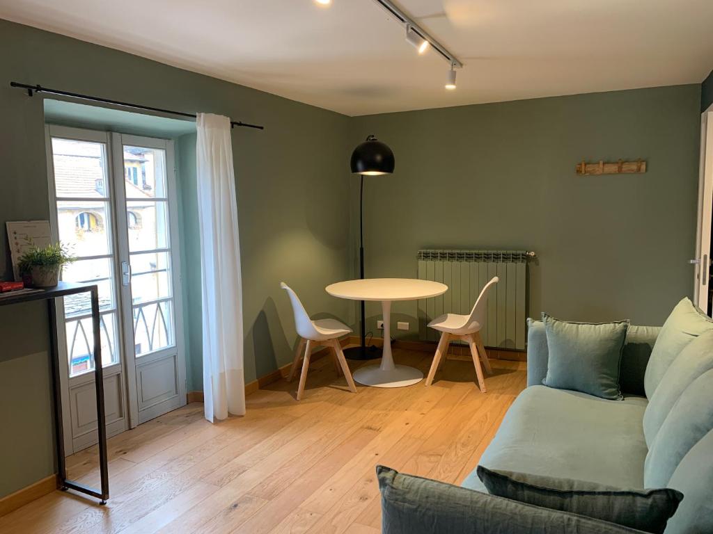 Posedenie v ubytovaní -Ortaflats- Appartamenti Imbarcadero & Palazzotto
