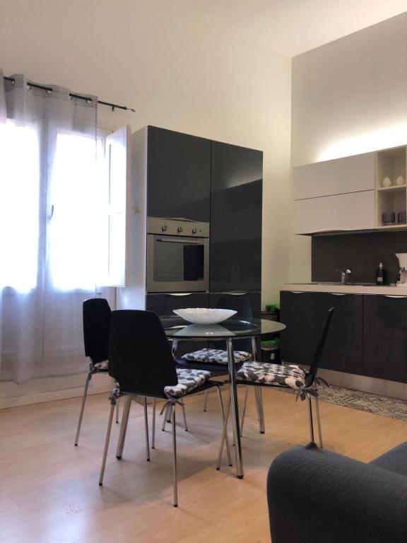 Vicoatenea - One-Bedroom Apartment