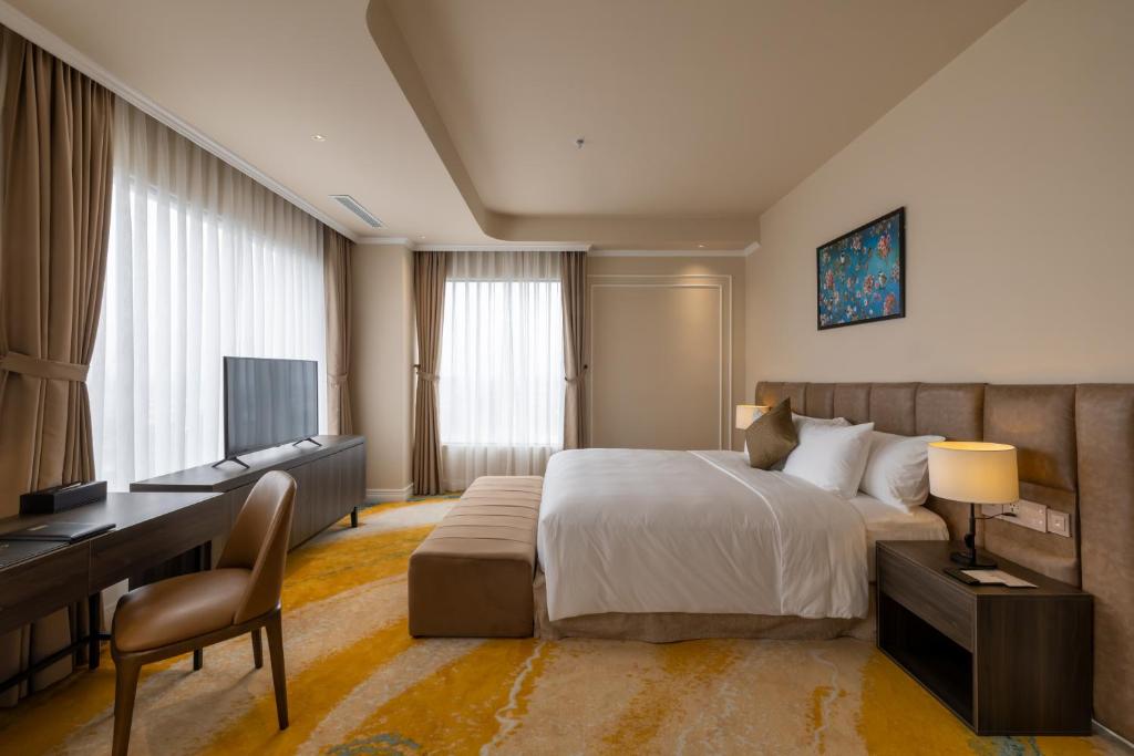 Phòng Luxury Giường Đôi + Xe Đưa Đón Miễn Phí Đến Trung Tâm Thành Phố