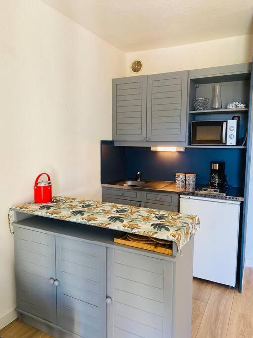 Fotografia z galérie ubytovania Appartement avec vue panoramique v destinácii Cavalaire-sur-Mer