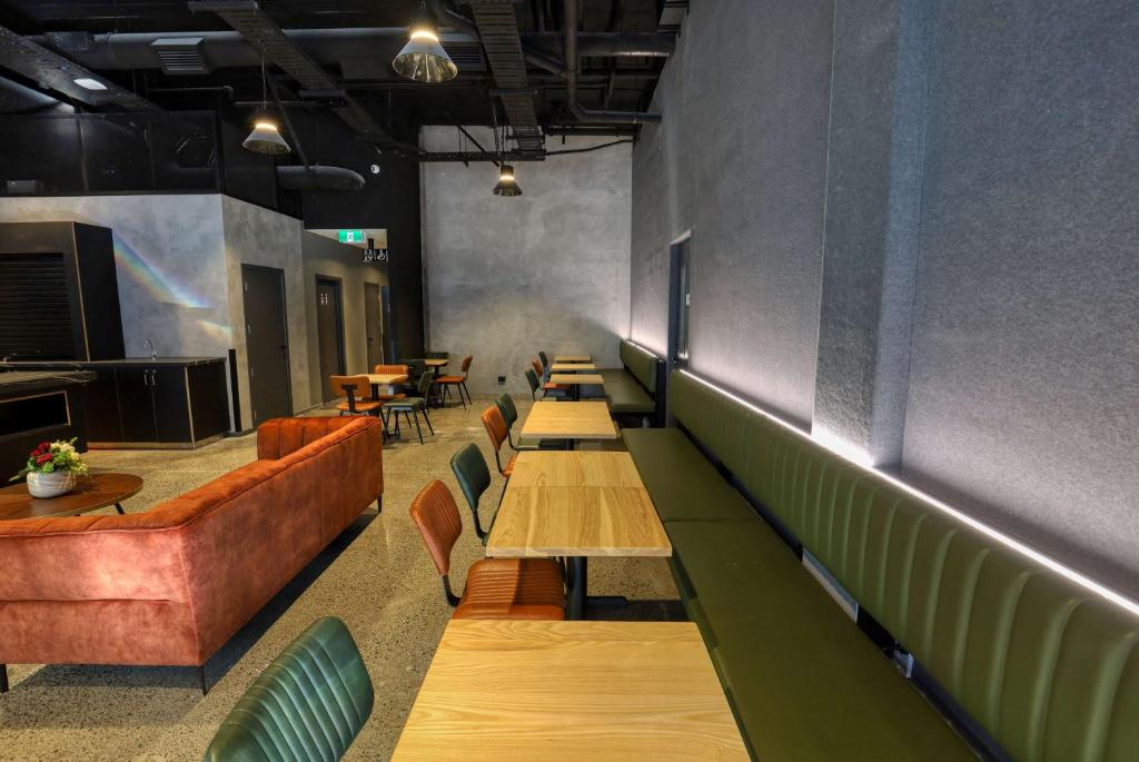 Microtel by Wyndham Wellington - Resim 4