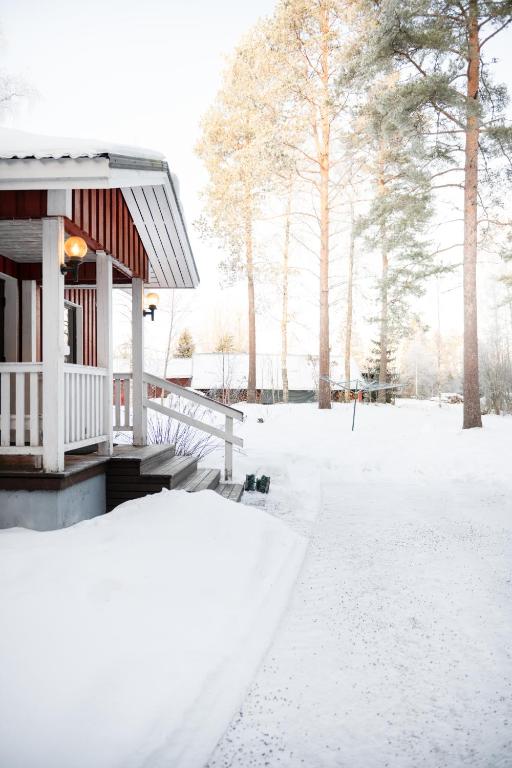 Lepikko - Helppoa majoitusta, Easy accommodation talvella