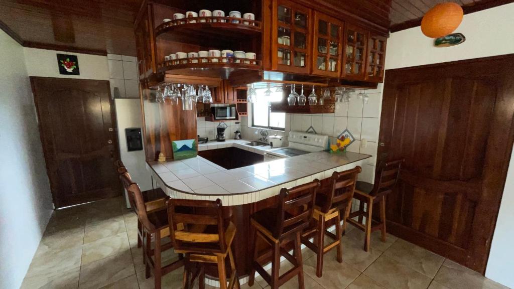 Kuchyň nebo kuchyňský kout v ubytování Las Pavitas Cottages