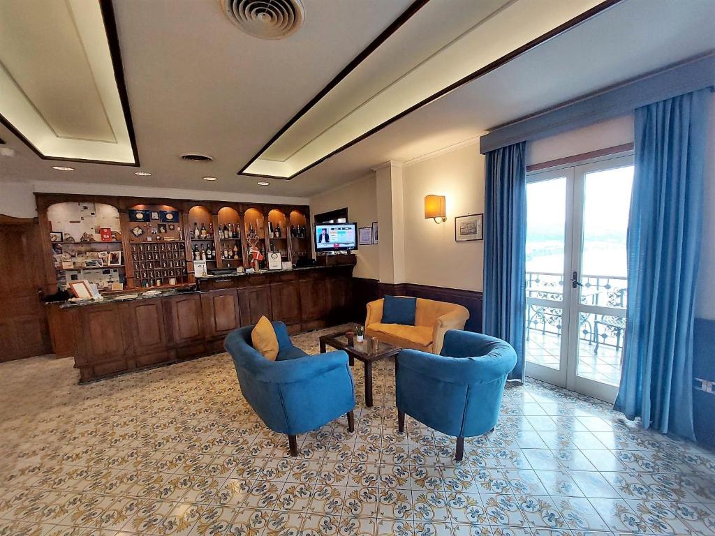 TV a/nebo společenská místnost v ubytování Hotel Mega Mare