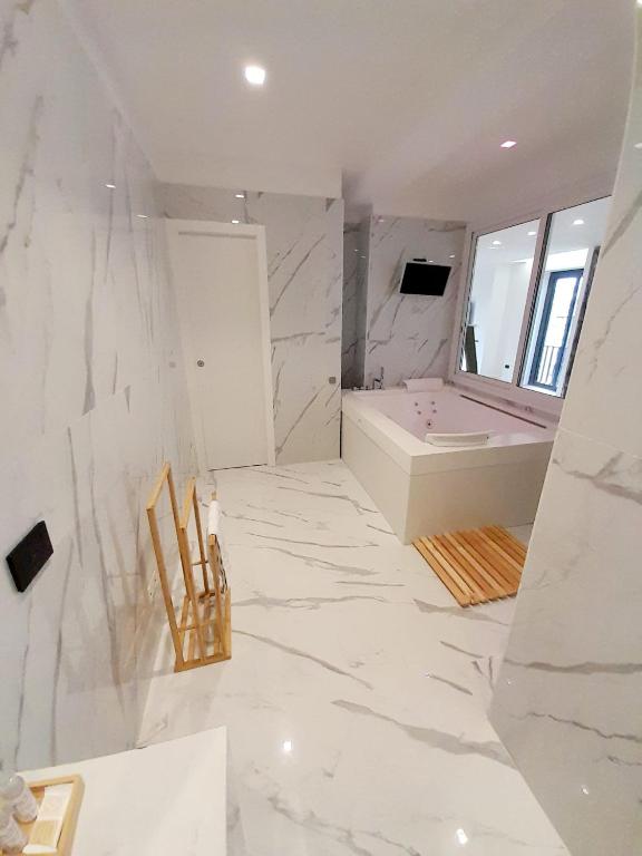 Tiffany & Babylon Luxury Stay - Resim 13