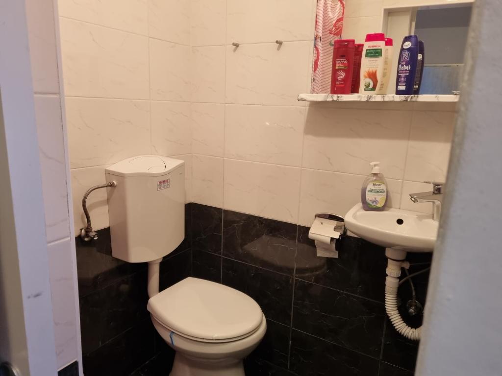 Guest House Roki & Diva - 9