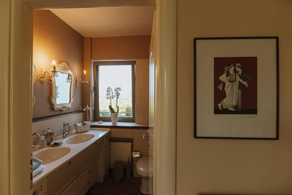 A bathroom at Villa Αρμονία στη φύση