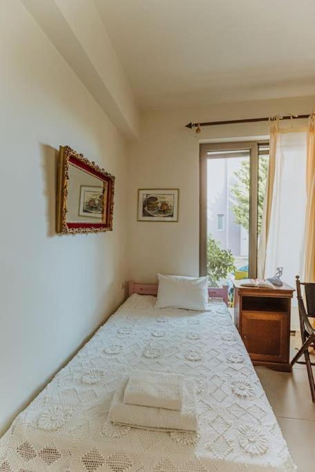 A bed or beds in a room at Villa Αρμονία στη φύση