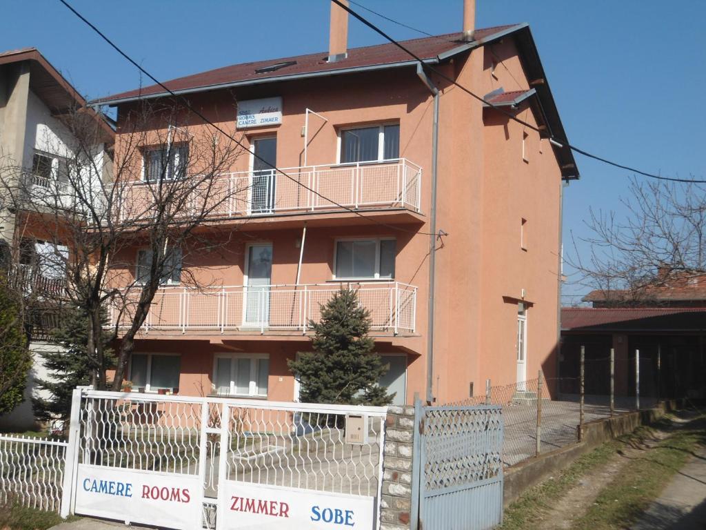 Budova, kde se penzion nachází