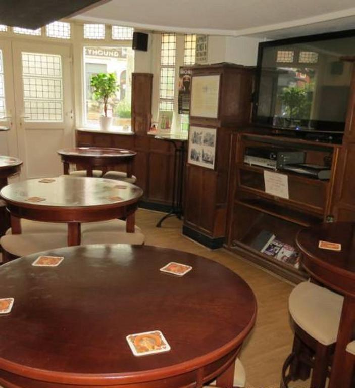 The Old Black Horse Inn - Resim 35