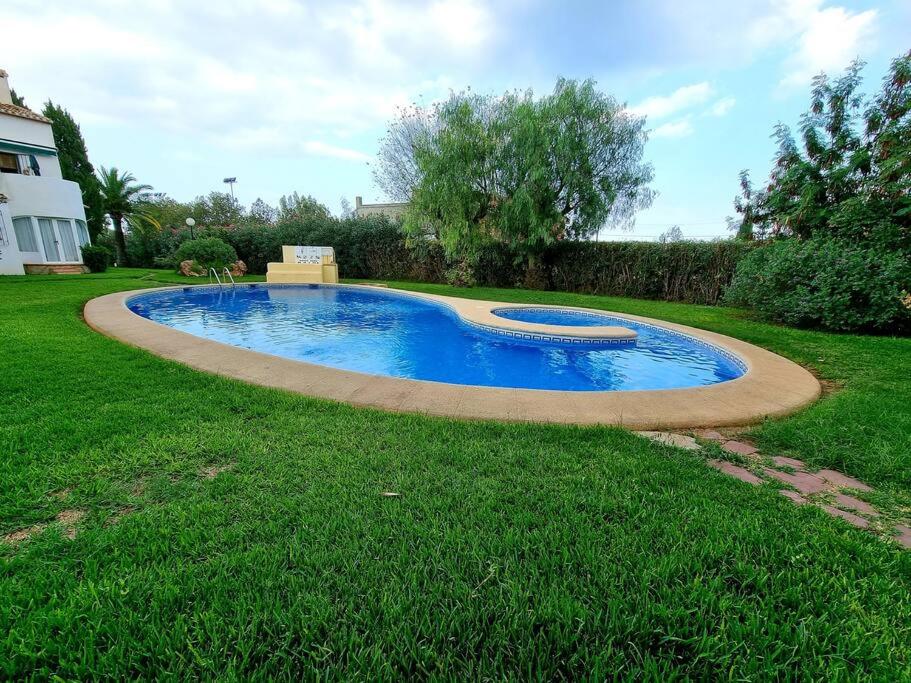 Bazén v ubytování Cozy Studio in Denia nebo v jeho okolí
