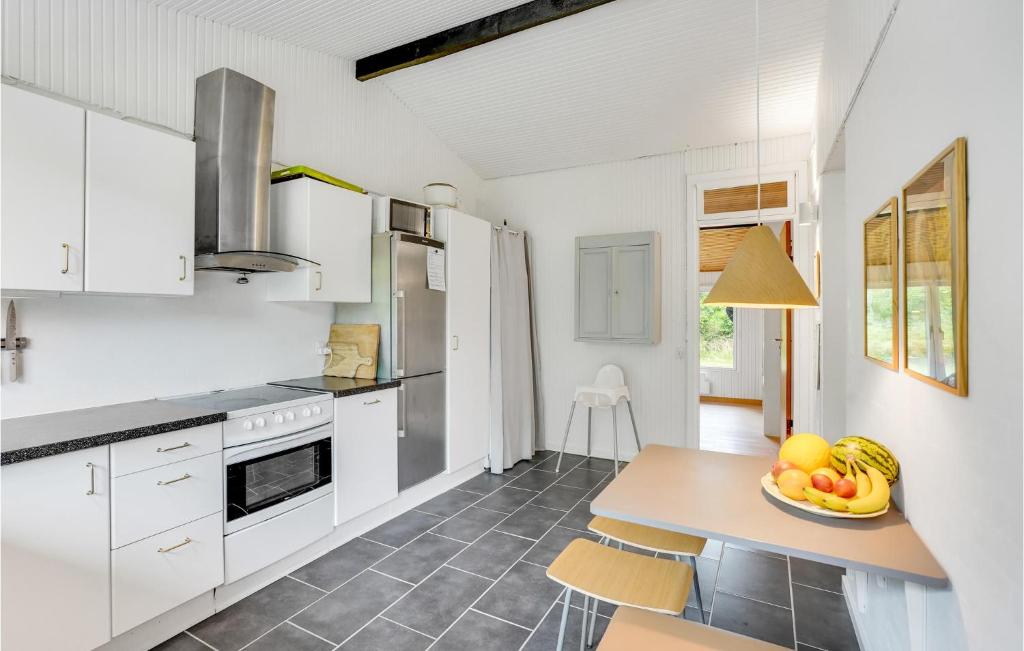 Fotografie z fotogalerie ubytování Nice Home In Vejby With Wifi v destinaci Vejby