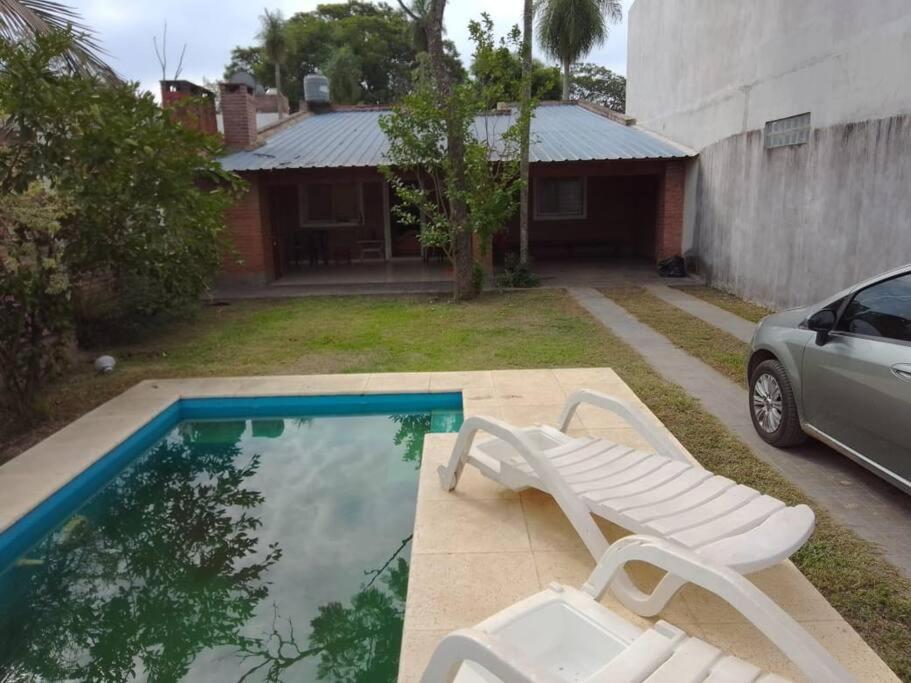 Alquilo casa, paso de la patria